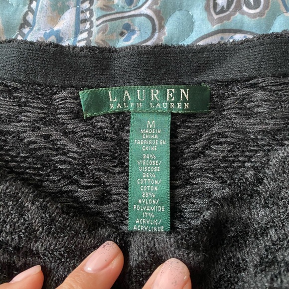 Ralph Lauren sweater. Excellent condition - Picture 2 of 3
